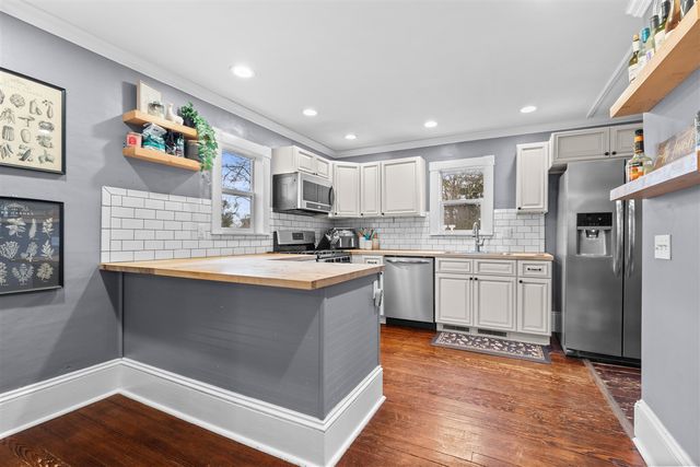 9092 Main Street, Whitmore Lake, MI 48189