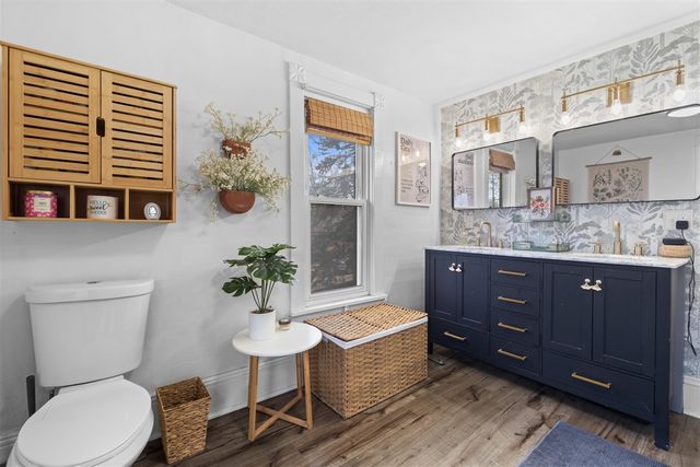 9092 Main Street, Whitmore Lake, MI 48189