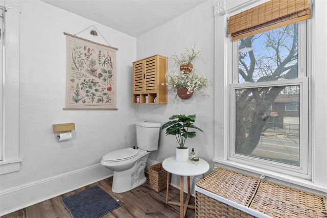 9092 Main Street, Whitmore Lake, MI 48189