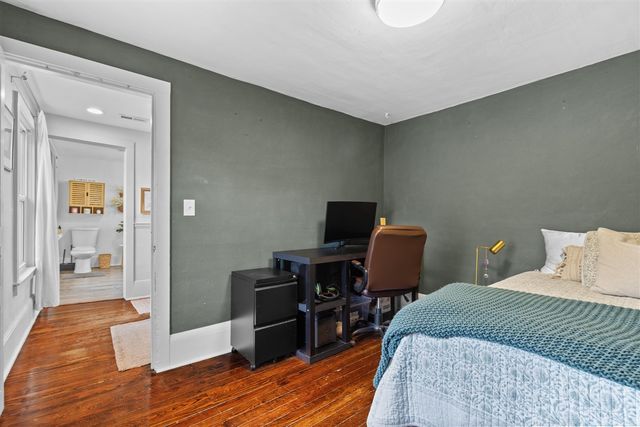 9092 Main Street, Whitmore Lake, MI 48189