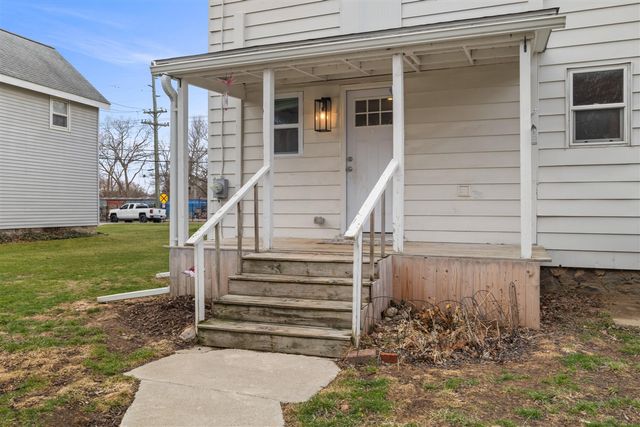 9092 Main Street, Whitmore Lake, MI 48189