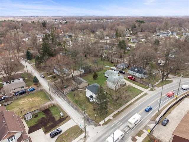 9092 Main Street, Whitmore Lake, MI 48189