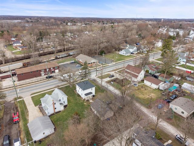 9092 Main Street, Whitmore Lake, MI 48189