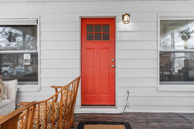 9092 Main Street, Whitmore Lake, MI 48189