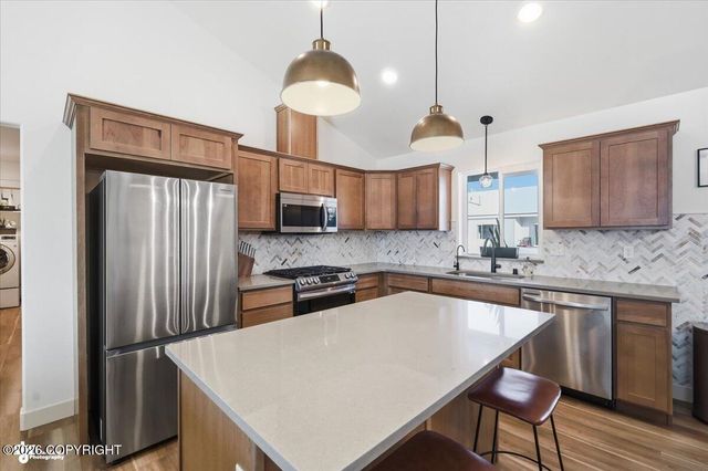 1175 E Mountain Peak Loop, Palmer, AK 99645