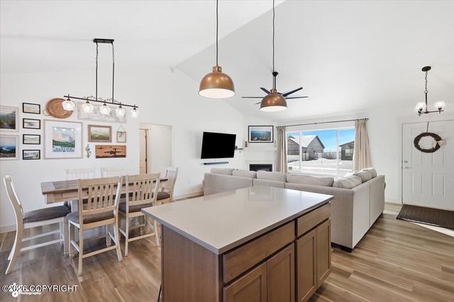 1175 E Mountain Peak Loop, Palmer, AK 99645