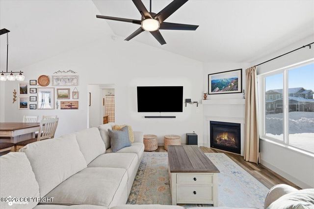 1175 E Mountain Peak Loop, Palmer, AK 99645