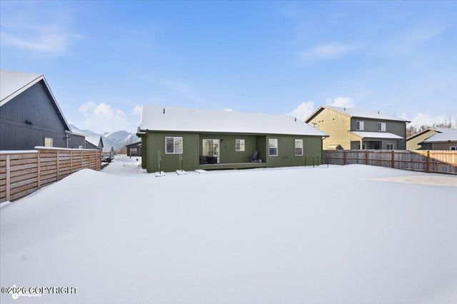 1175 E Mountain Peak Loop, Palmer, AK 99645