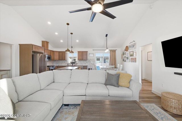 1175 E Mountain Peak Loop, Palmer, AK 99645