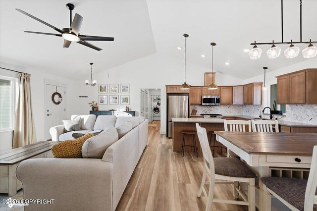 1175 E Mountain Peak Loop, Palmer, AK 99645