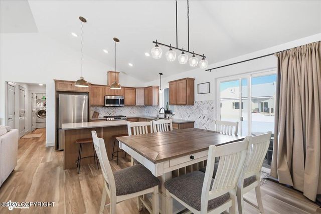 1175 E Mountain Peak Loop, Palmer, AK 99645