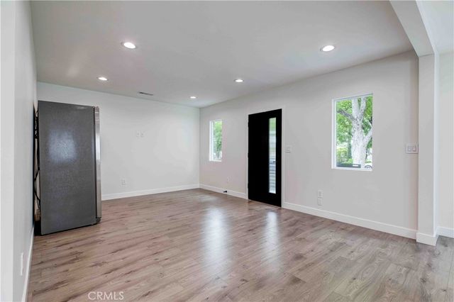 1244 Allen Avenue, Glendale, CA 91201