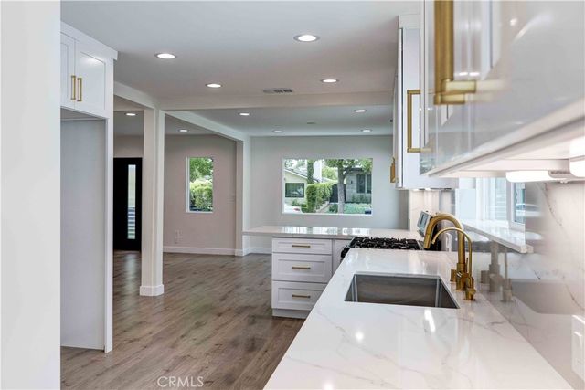 1244 Allen Avenue, Glendale, CA 91201