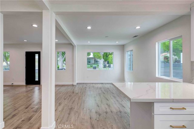 1244 Allen Avenue, Glendale, CA 91201