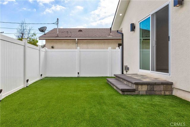 1244 Allen Avenue, Glendale, CA 91201