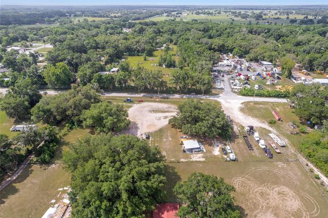 1751 E HIGHWAY 329, Citra, FL 32113