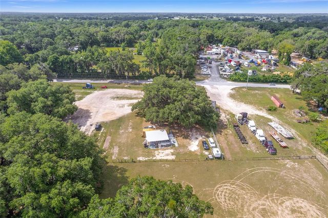 1751 E HIGHWAY 329, Citra, FL 32113