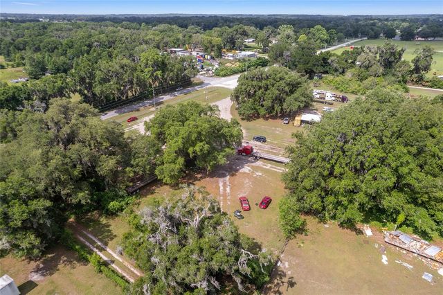 1751 E HIGHWAY 329, Citra, FL 32113