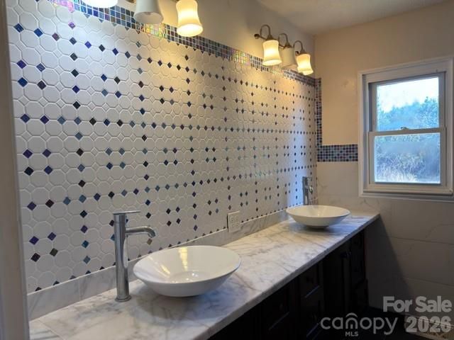 5376 Rhoney Road, Connelly Springs, NC 28612