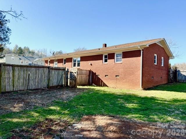 5376 Rhoney Road, Connelly Springs, NC 28612