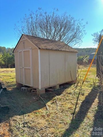 5376 Rhoney Road, Connelly Springs, NC 28612