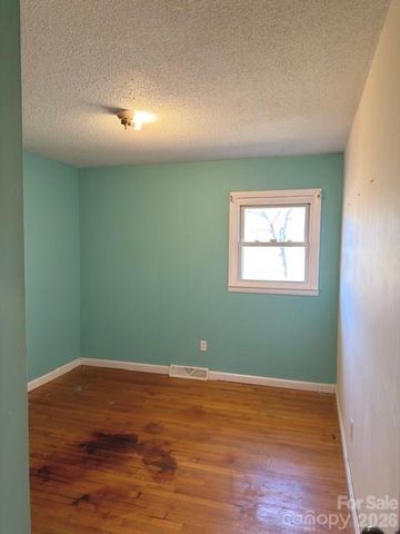 5376 Rhoney Road, Connelly Springs, NC 28612