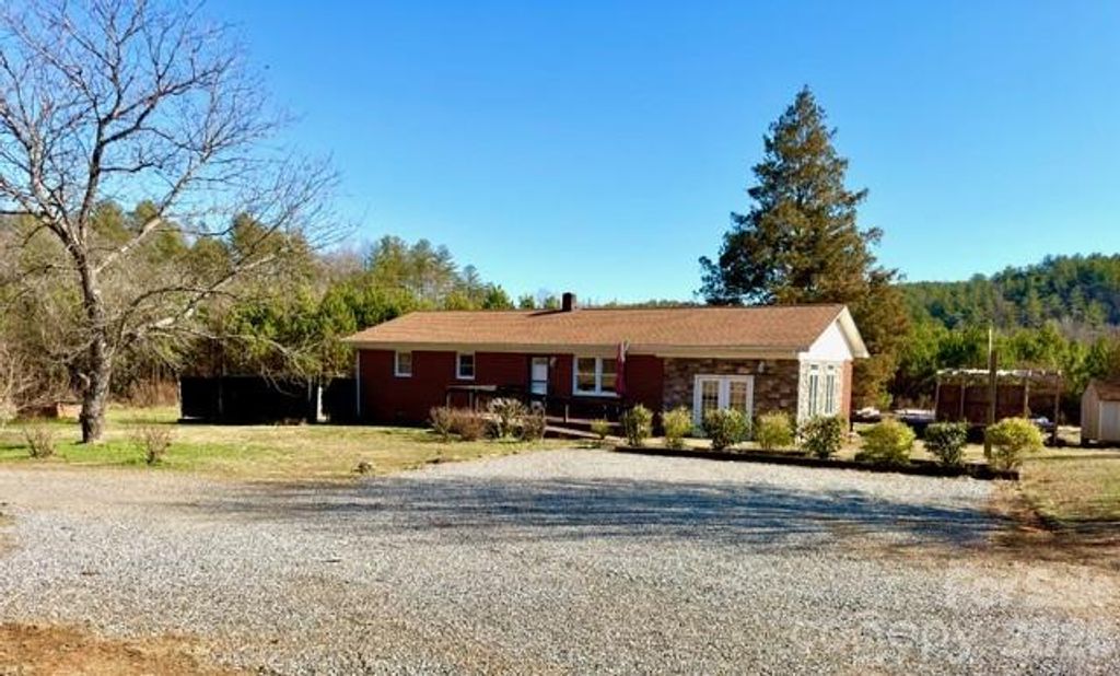 5376 Rhoney Road, Connelly Springs, NC 28612