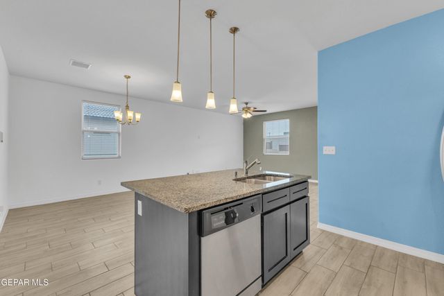 908 Felton Place Place, El Paso, TX 79928