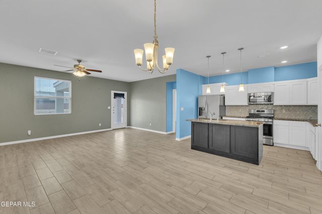 908 Felton Place Place, El Paso, TX 79928