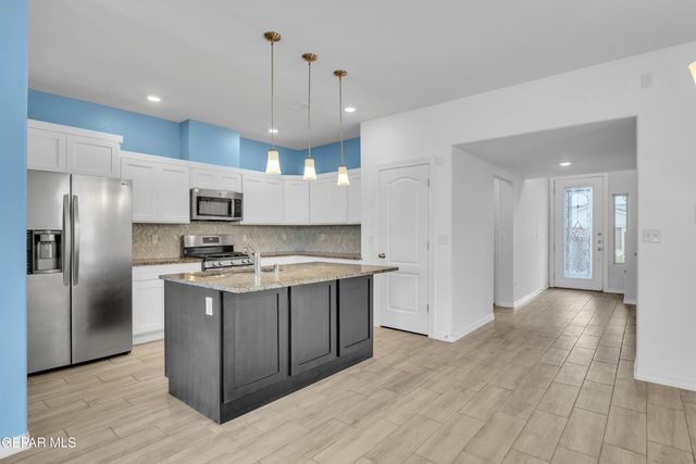 908 Felton Place Place, El Paso, TX 79928