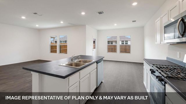 198 Arnold Loop, Uhland, TX 78640