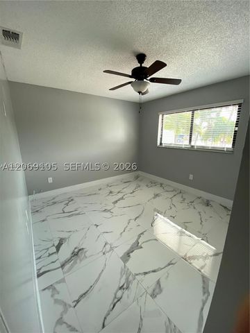547 E 15th St A, Hialeah, FL 33010