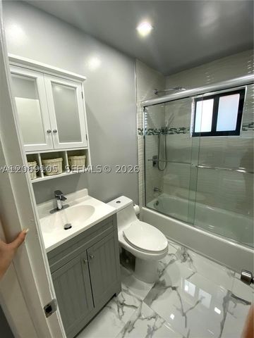 547 E 15th St A, Hialeah, FL 33010