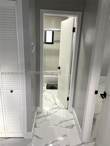 547 E 15th St A, Hialeah, FL 33010