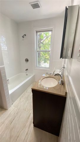 38 Atlantic Avenue 2, Providence, RI 02907