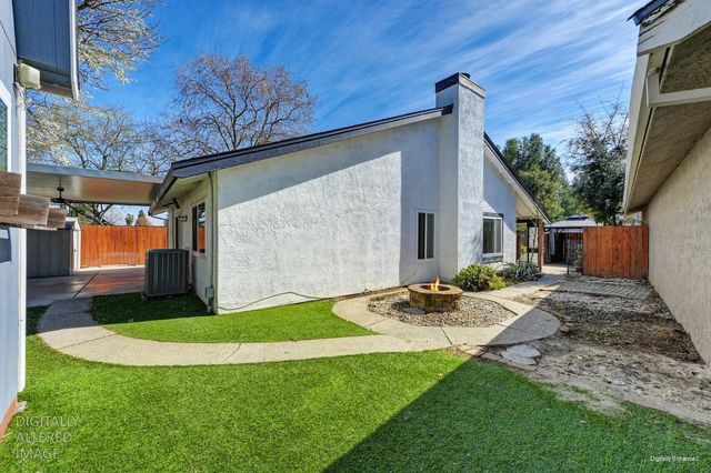 27 Waterfront Ct, Sacramento, CA 95831