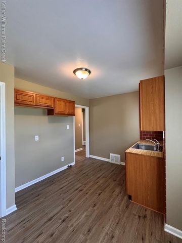 28311 Felician Street, Roseville, MI 48066
