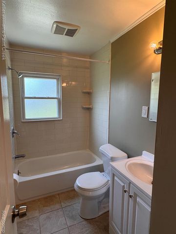 28311 Felician Street, Roseville, MI 48066
