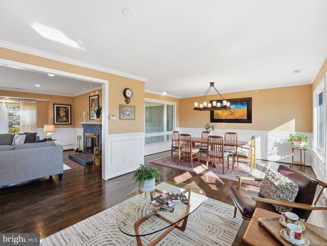 2337 N FILLMORE ST N, Arlington, VA 22207