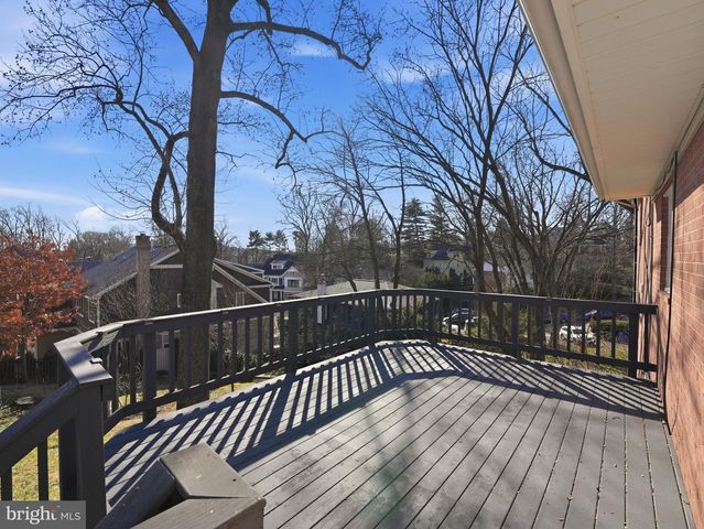 2337 N FILLMORE ST N, Arlington, VA 22207