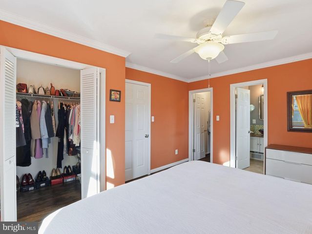 2337 N FILLMORE ST N, Arlington, VA 22207