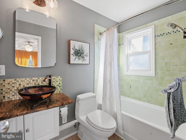 2337 N FILLMORE ST N, Arlington, VA 22207