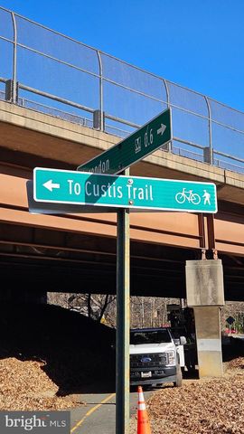 2337 N FILLMORE ST N, Arlington, VA 22207