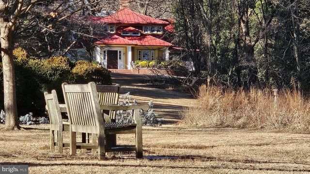 2337 N FILLMORE ST N, Arlington, VA 22207