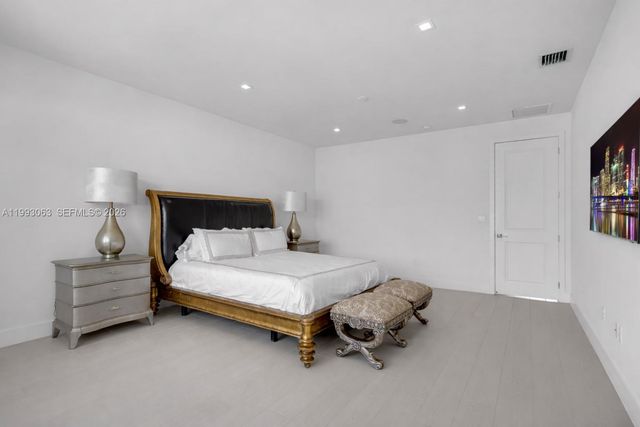 8019 NW 46th Ter, Doral, FL 33166