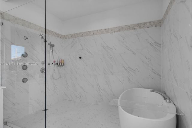 8019 NW 46th Ter, Doral, FL 33166