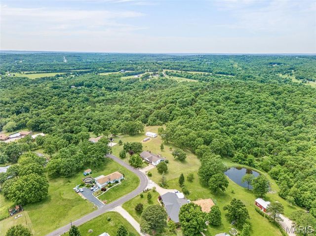 1444 Yellow Rock, De Soto, MO 63020