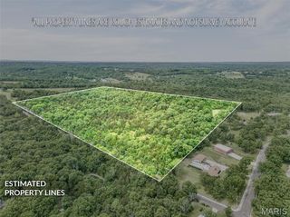 1444 Yellow Rock, De Soto, MO 63020