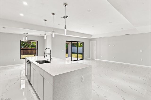 2513 NW 24th TER, Cape Coral, FL 33993