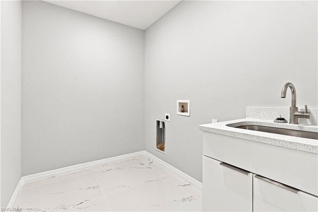 2513 NW 24th TER, Cape Coral, FL 33993